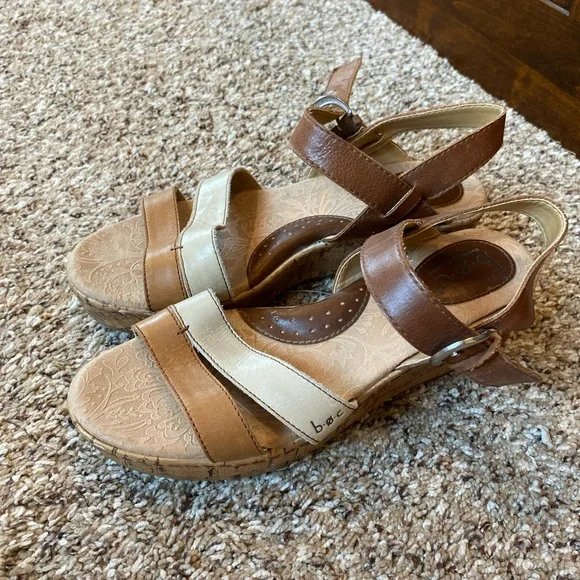 Womens BOC Leather Strappy Sandals size 9 Cork Heel - Picture 1 of 9
